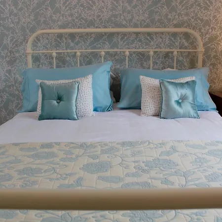 Le Presbytère B&b&gite-sleeps 4-6 Couette-café 3*