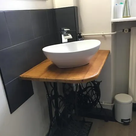 Le Presbytère B&b&gite-sleeps 4-6 3* Puy-lʼÉvêque