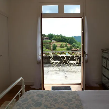 Bed & Breakfast Le Presbytere And Gite-sleeps 4-6 3*