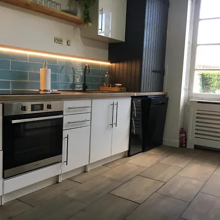 Bed & Breakfast Le Presbytere And Gite-sleeps 4-6